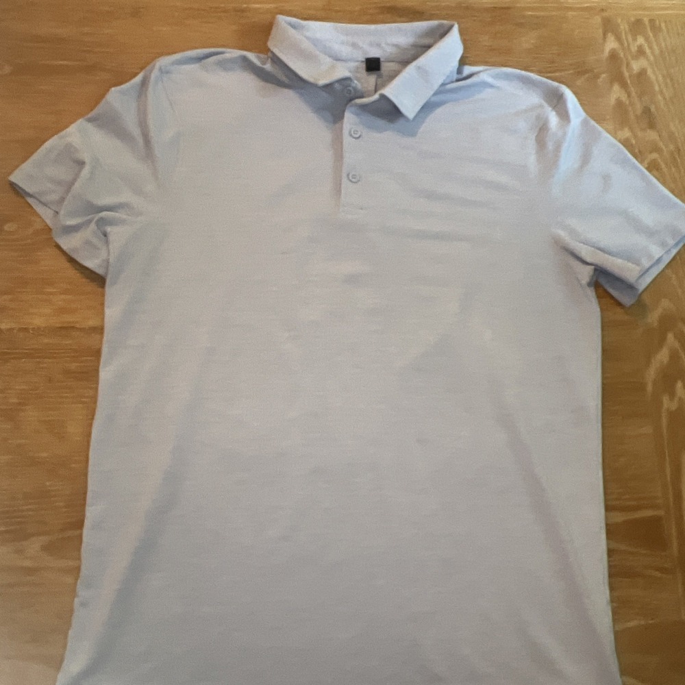 Lululemon Polo Shirt Men's  Large Light Blue‎ Short Sleeve Golf